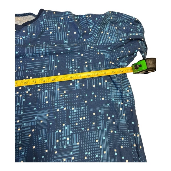 SILVERTS Men's Flannel Hospital & Home Care Gown (two gowns in this listing) - Picture 6 of 15